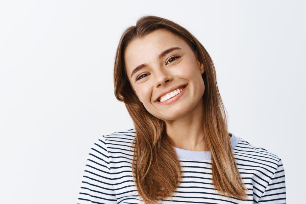 sourire femme dentiste Marlenheim Dr Dominguez Benjamin